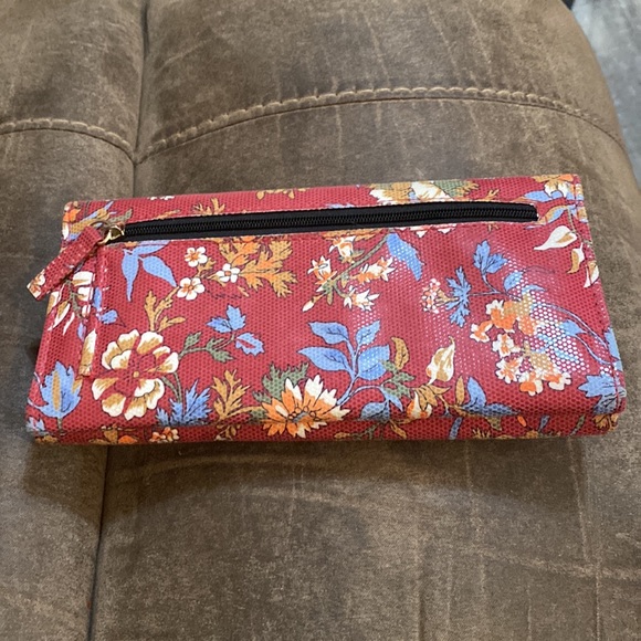 Wallet - Picture 2 of 4